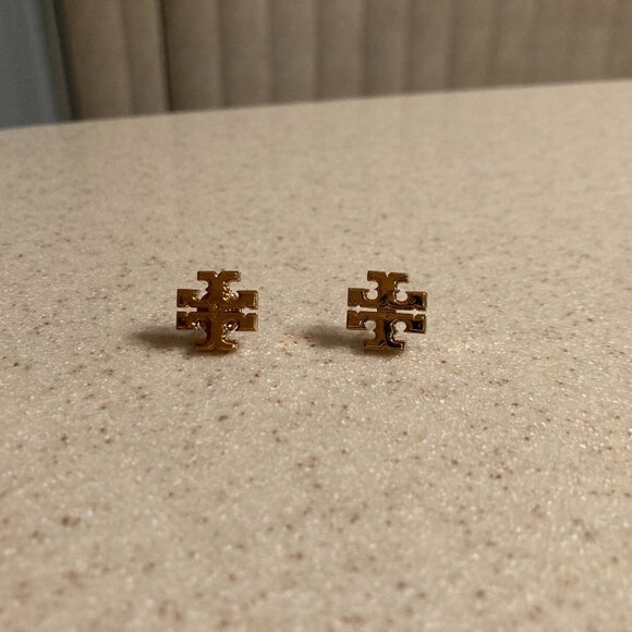 Tory Burch Iconic Logo Double T-Shape Stud Pierced Earrings - Picture 7 of 11